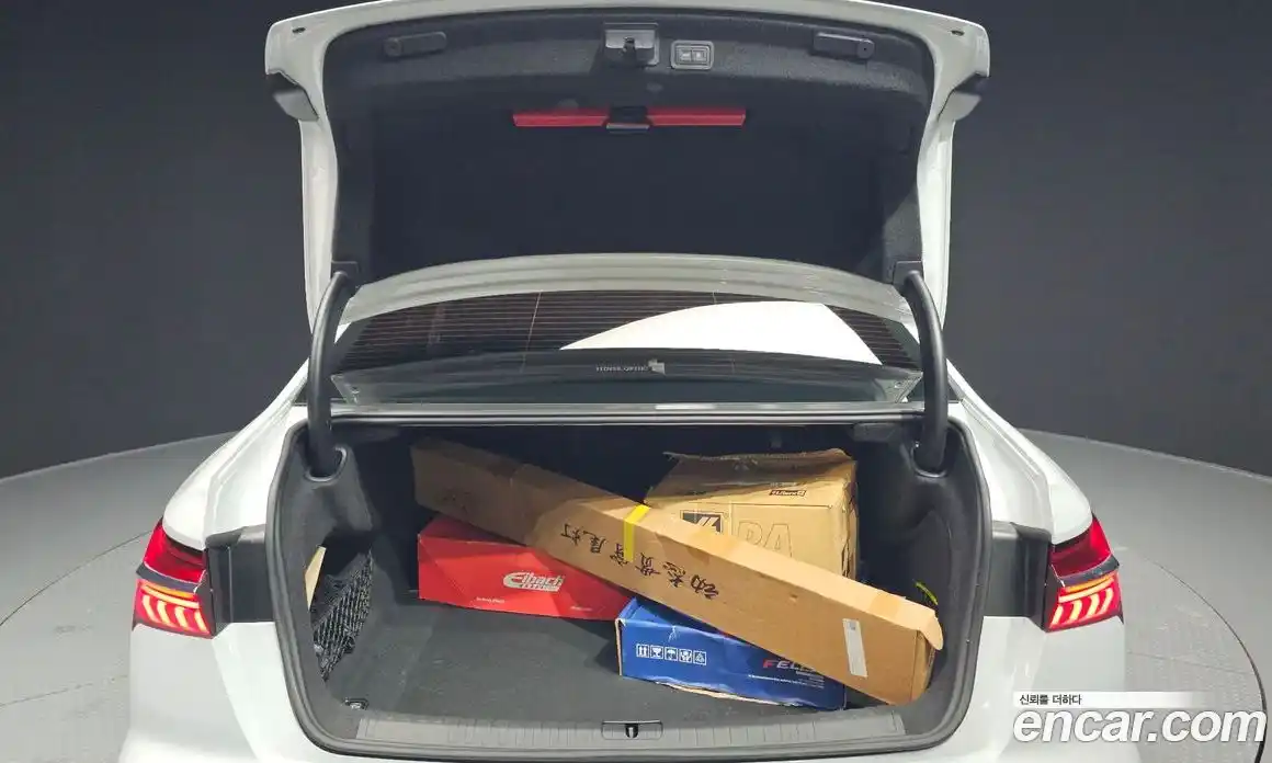 Audi A6 2020 2.0 Автомат в Москве № 163231, фото 19