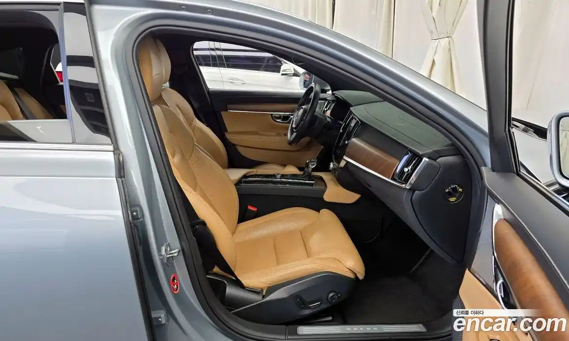 Volvo S90 2018 2.0 Автомат в Москве № 164650, фото 11