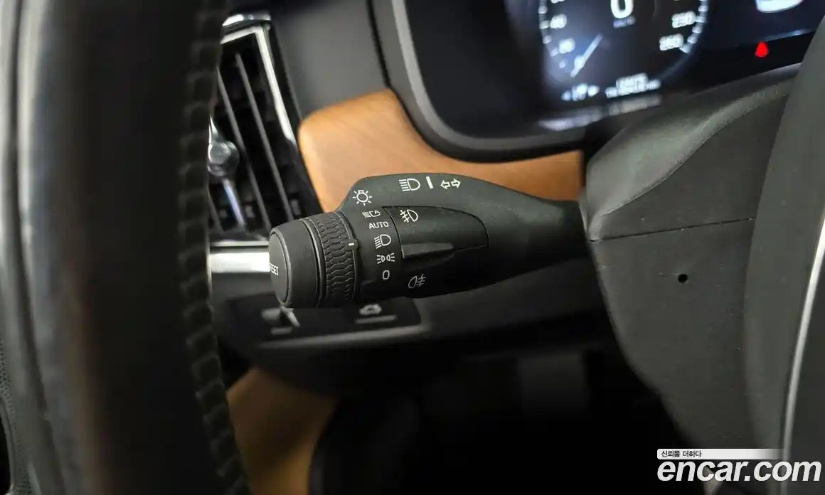 Volvo S90 2018 2.0 Автомат в Москве № 164650, фото 16