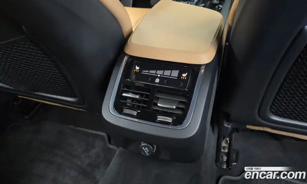 Volvo S90 2018 2.0 Автомат в Москве № 164650, фото 19