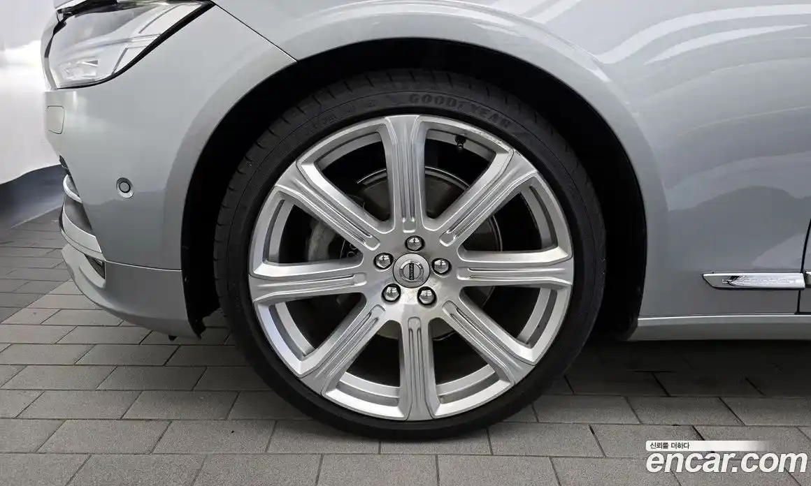 Volvo S90 2018 2.0 Автомат в Москве № 164650, фото 5