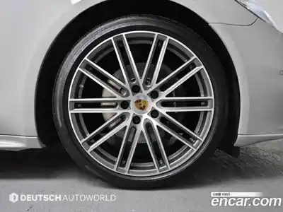 Porsche Panamera 2018 3.0 Автомат в Москве № 165414, миниатюра 5
