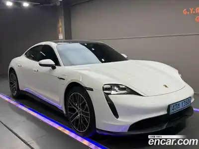 Porsche Taycan, 2021