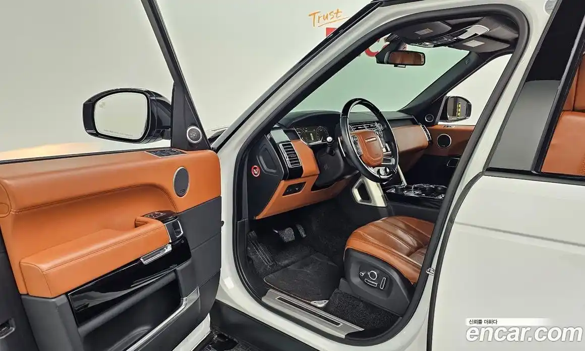 Land Rover Range-Rover 2016 4.4 Автомат в Москве № 166432, фото 11