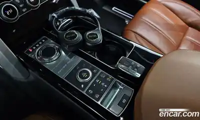 Land Rover Range-Rover 2016 4.4 Автомат в Москве № 166432, миниатюра 9