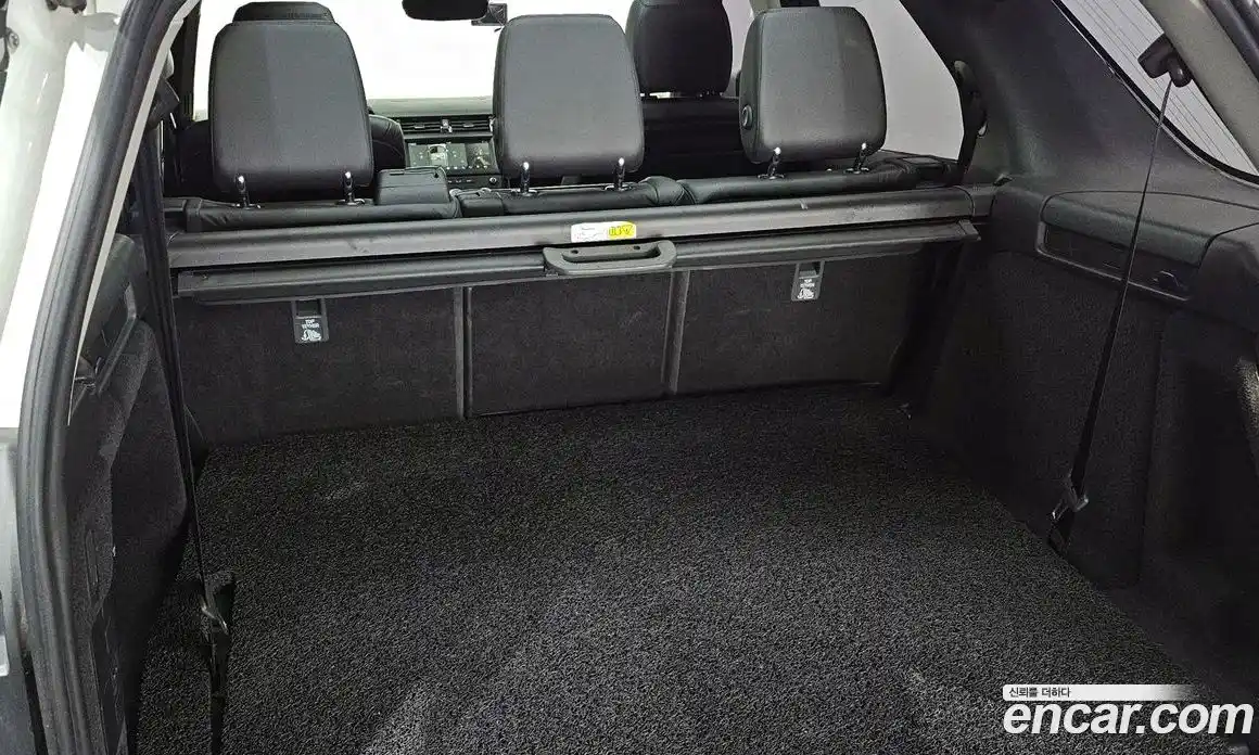 Land Rover Discovery 2018 2.0 Автомат в Москве № 166577, фото 20