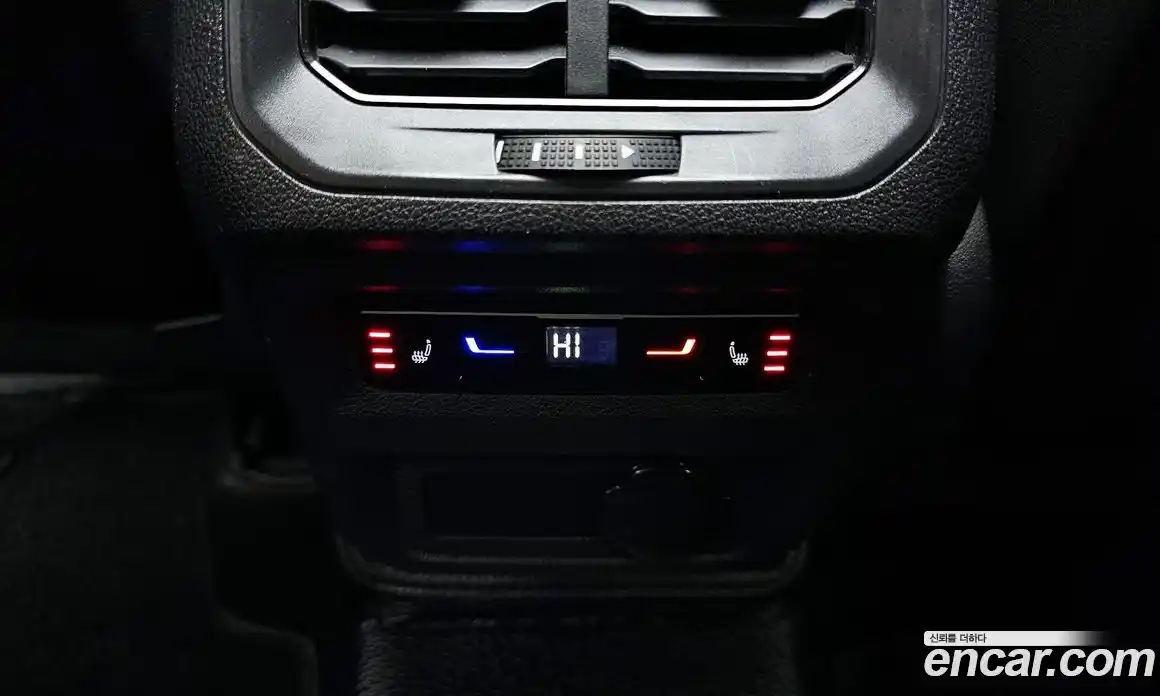 Volkswagen Tiguan 2023 2.0 Автомат в Москве № 168721, фото 19