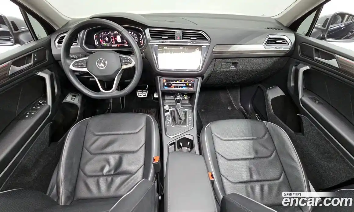 Volkswagen Tiguan 2023 2.0 Автомат в Москве № 168721, фото 7