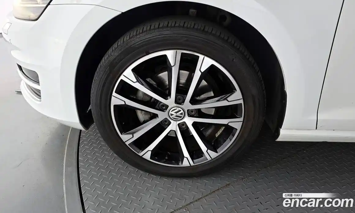 Volkswagen Golf 2015 2.0 Автомат в Москве № 169104, фото 5