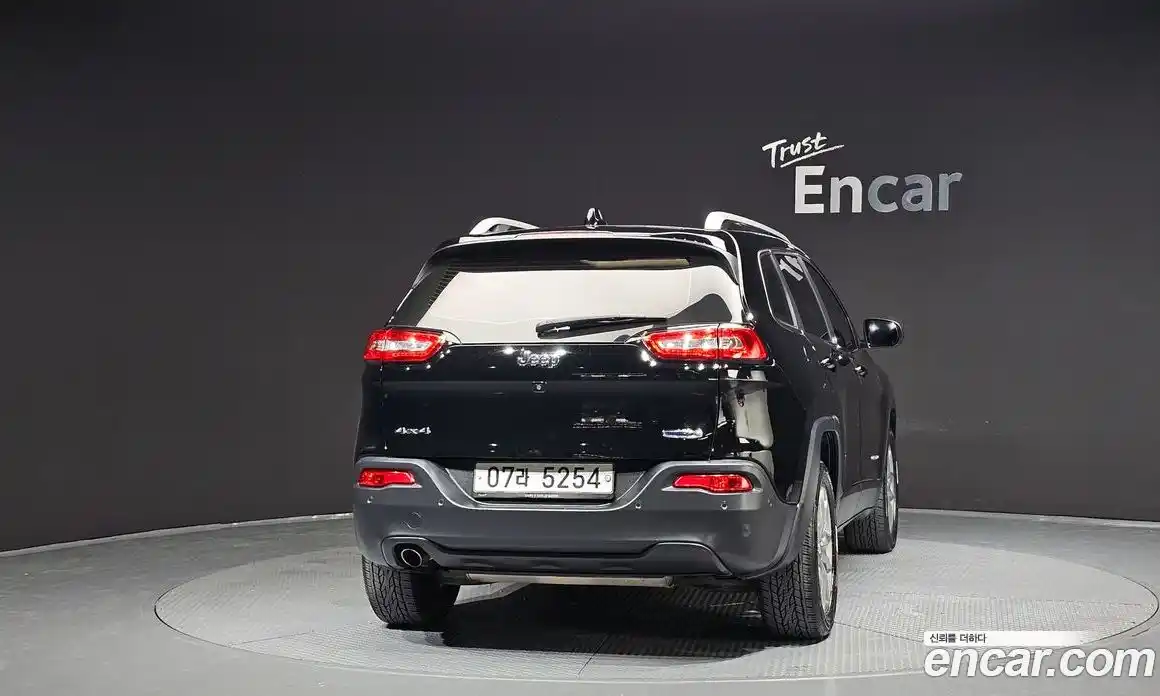 Jeep Cherokee 2018 2.4 Автомат в Москве № 169908, фото 4