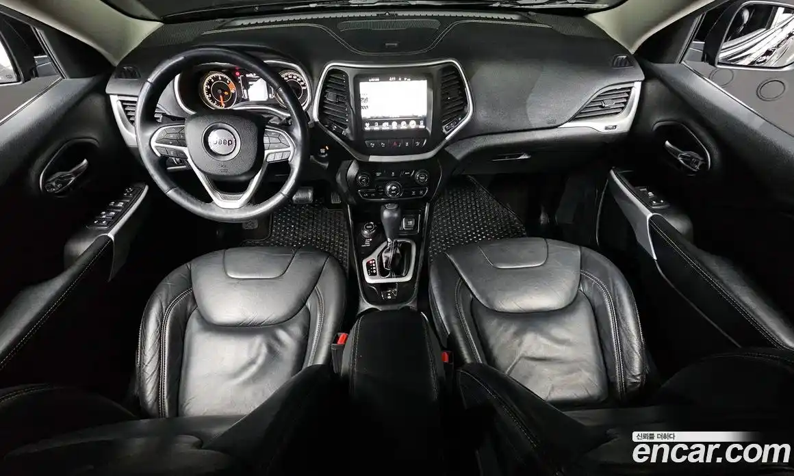 Jeep Cherokee 2018 2.4 Автомат в Москве № 169908, фото 7