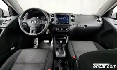 Volkswagen Tiguan 2012 2.0 Автомат в Москве № 175290, миниатюра 7