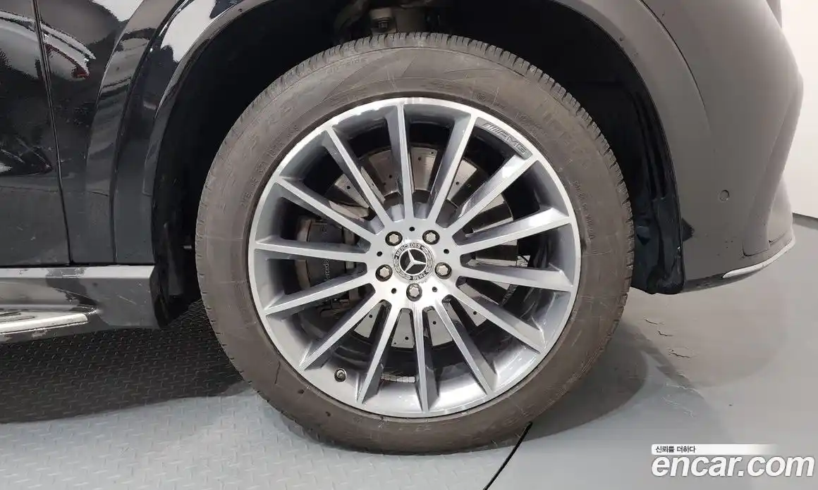 Mercedes-Benz GLE-Class 2024 3.0 Автомат в Москве № 178981, фото 5