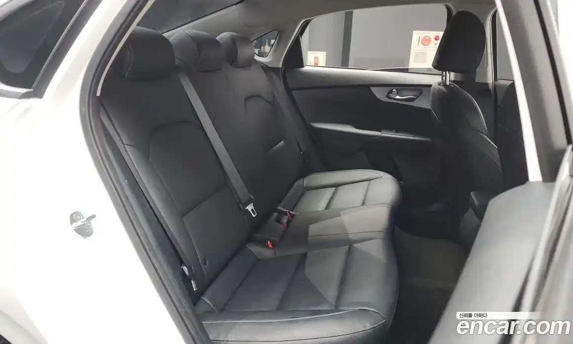 Kia K3 2022 1.6 Автомат в Москве № 194738, фото 12