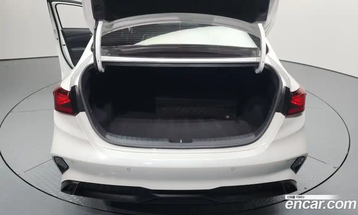 Kia K3 2022 1.6 Автомат в Москве № 194738, фото 20