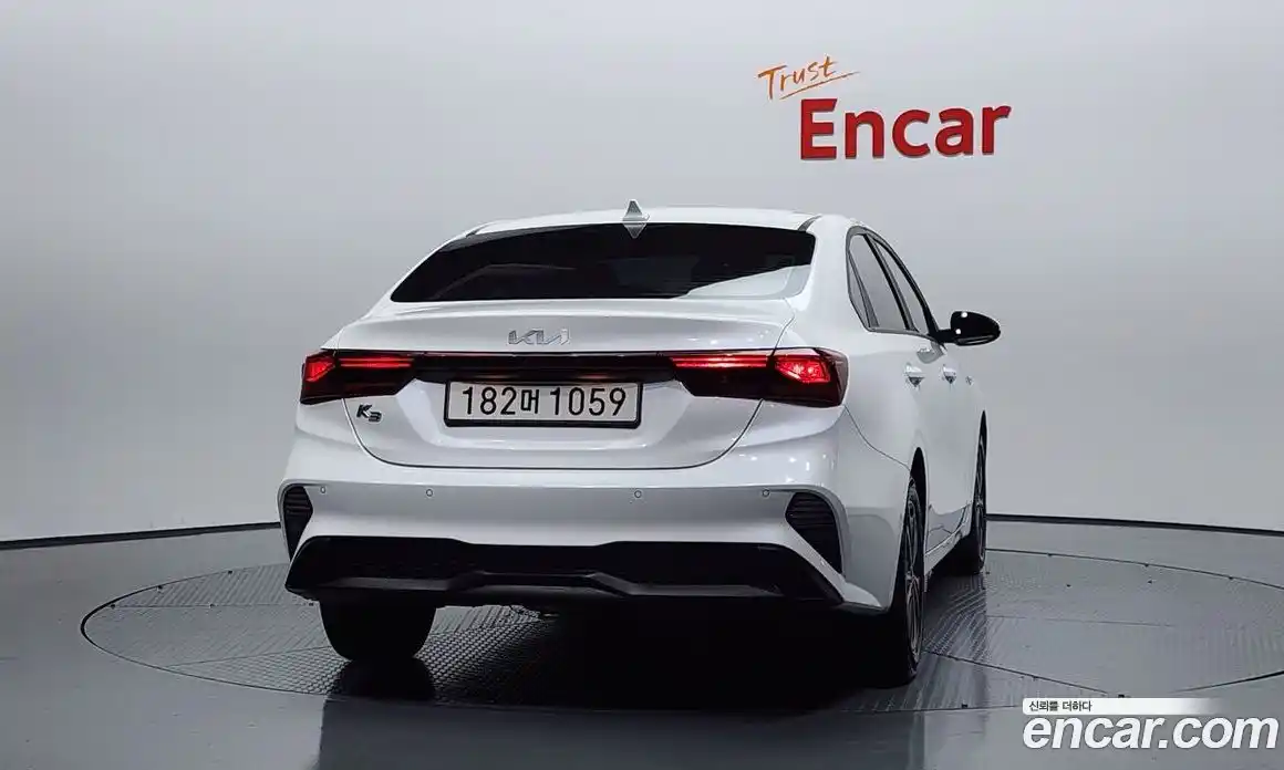 Kia K3 2022 1.6 Автомат в Москве № 194738, фото 4