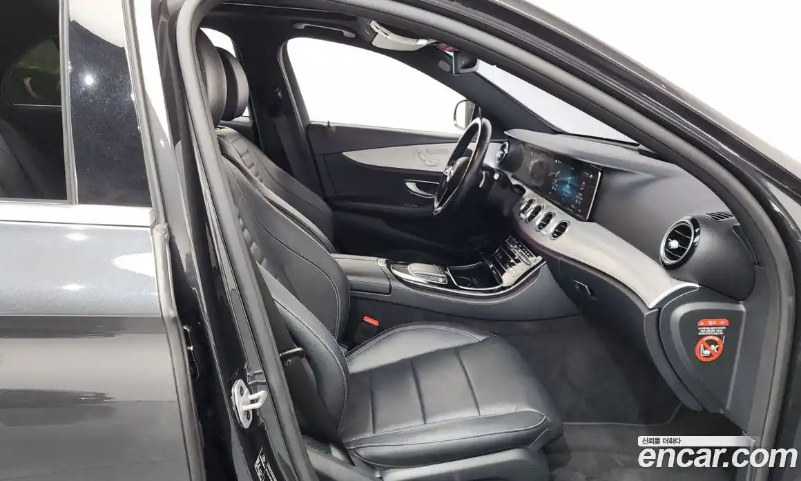 Mercedes-Benz E-Class 2021 2.0 Автомат в Москве № 195116, фото 11