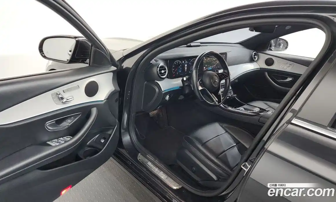 Mercedes-Benz E-Class 2021 2.0 Автомат в Москве № 195116, фото 10