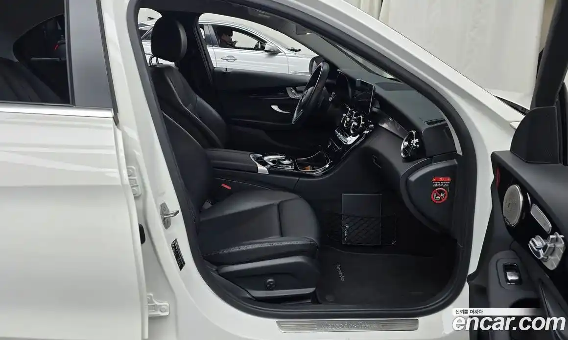 Mercedes-Benz C-Class 2019 2.0 Автомат в Москве № 195439, фото 11