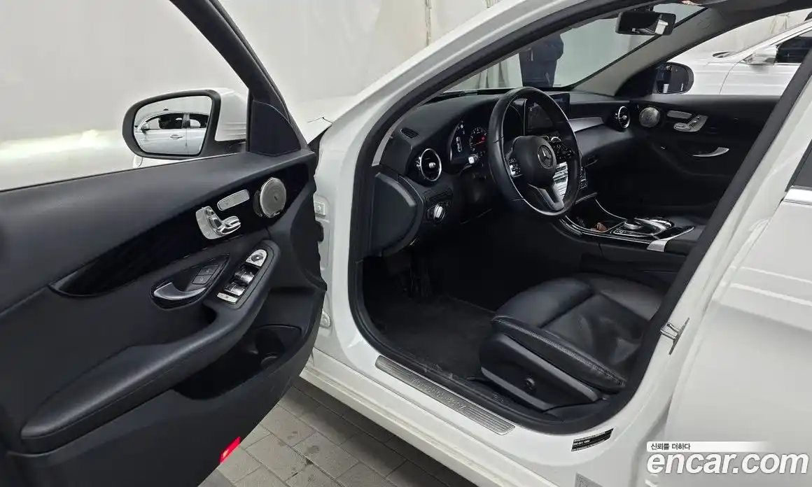 Mercedes-Benz C-Class 2019 2.0 Автомат в Москве № 195439, фото 10