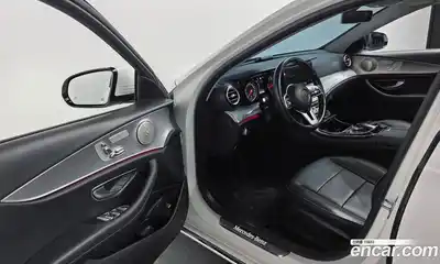 Mercedes-Benz E-Class 2019 2.0 Автомат в Москве № 195535, миниатюра 12
