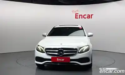 Mercedes-Benz E-Class 2019 2.0 Автомат в Москве № 195535, миниатюра 3