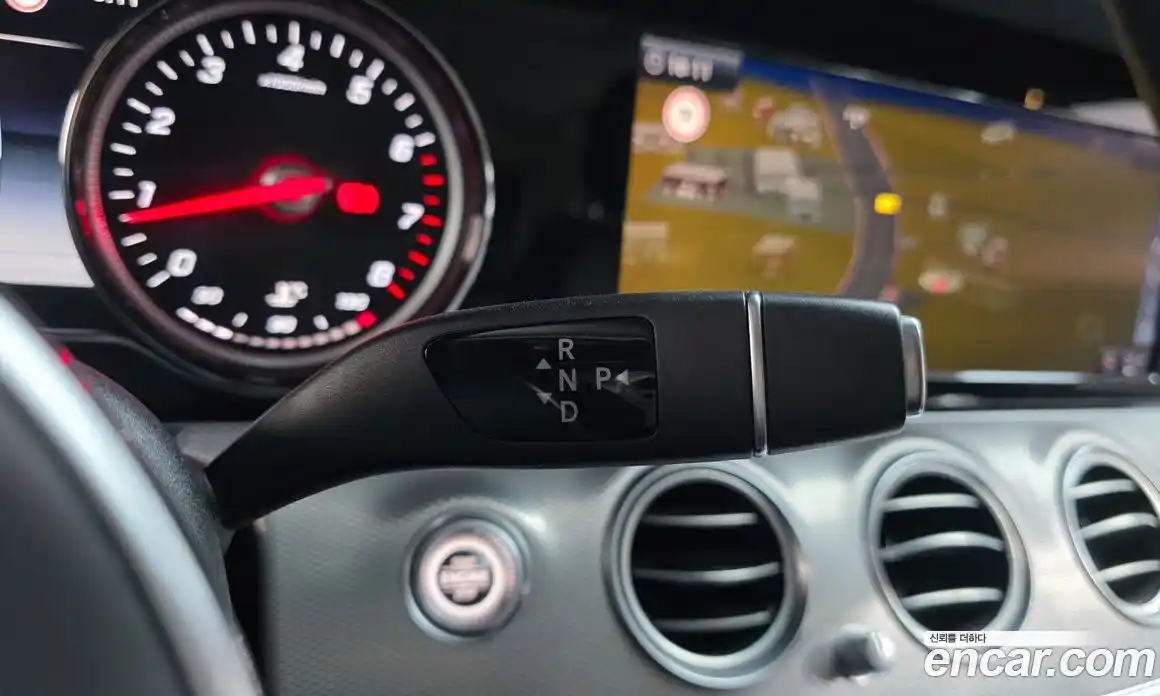 Mercedes-Benz E-Class 2019 2.0 Автомат в Москве № 195535, фото 9