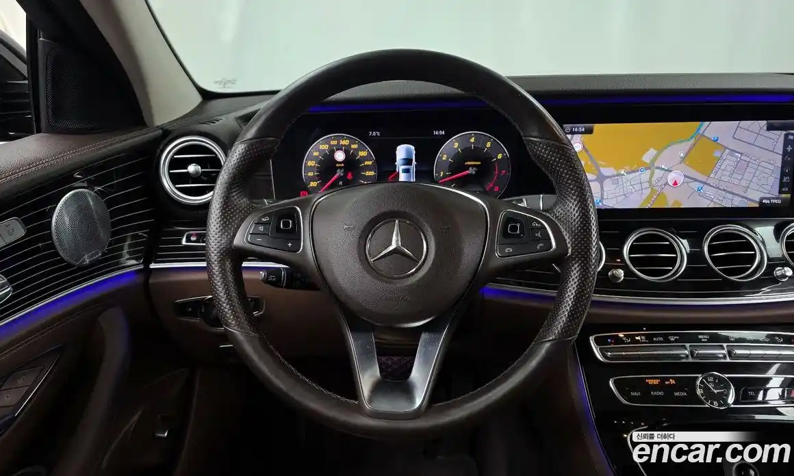 Mercedes-Benz E-Class 2017 3.0 Автомат в Москве № 195713, фото 13