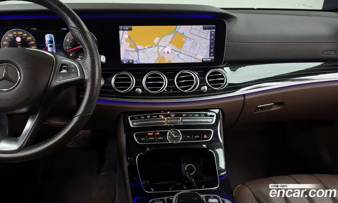 Mercedes-Benz E-Class 2017 3.0 Автомат в Москве № 195713, фото 14