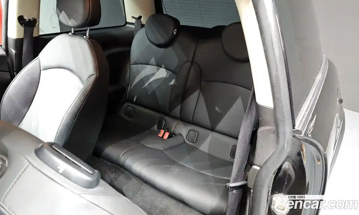 Mini Cooper 2013 1.6 Автомат в Москве № 198436, фото 11