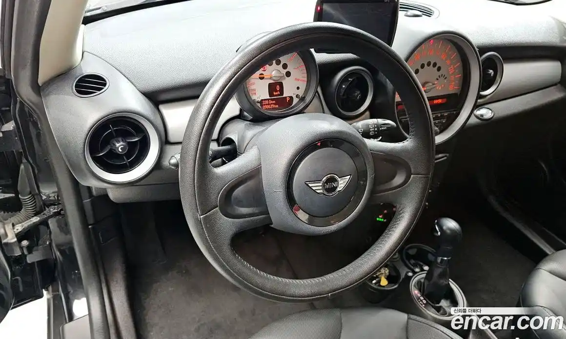 Mini Cooper 2013 1.6 Автомат в Москве № 198436, фото 13