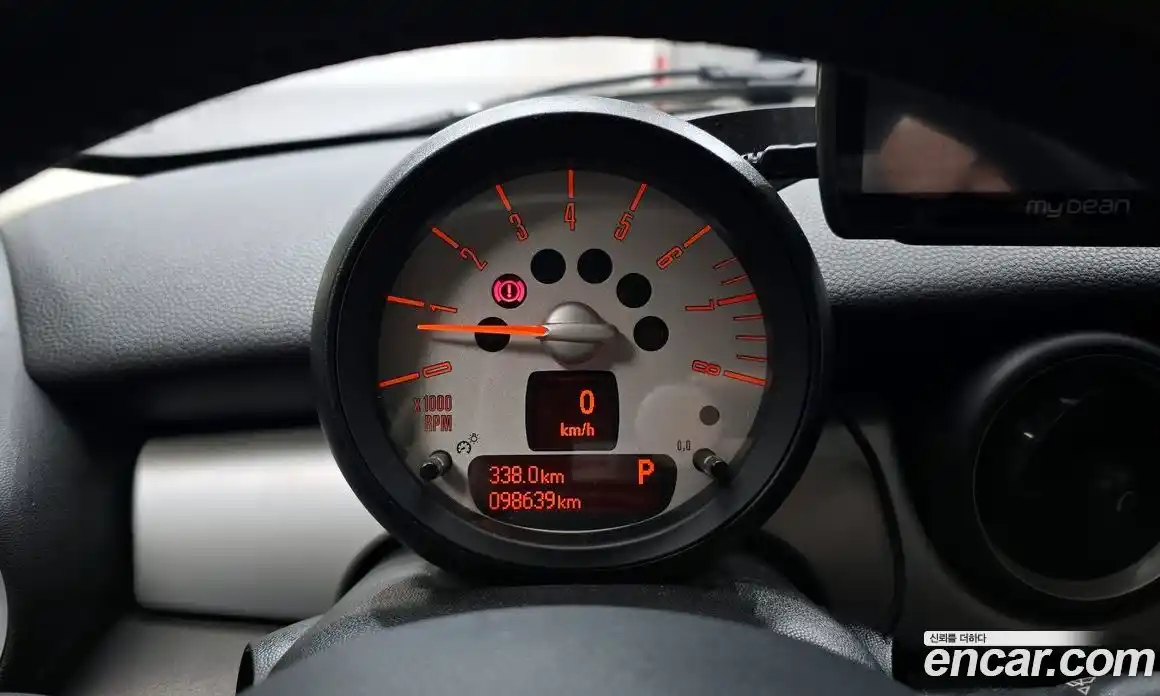 Mini Cooper 2013 1.6 Автомат в Москве № 198436, фото 8