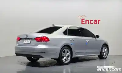 Volkswagen Passat 2014 2.0 Автомат в Москве № 199144, миниатюра 2