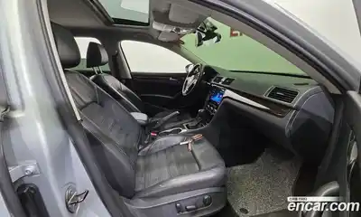 Volkswagen Passat 2014 2.0 Автомат в Москве № 199144, миниатюра 10