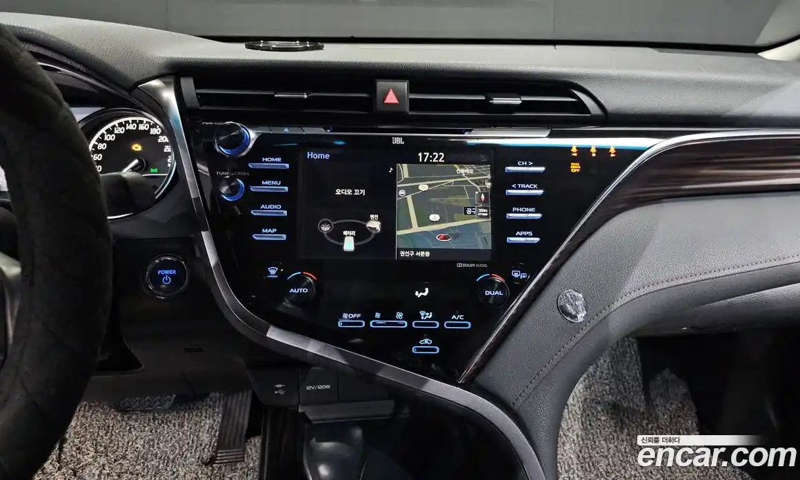 Toyota Camry 2018 2.5 Автомат в Москве № 199689, фото 14