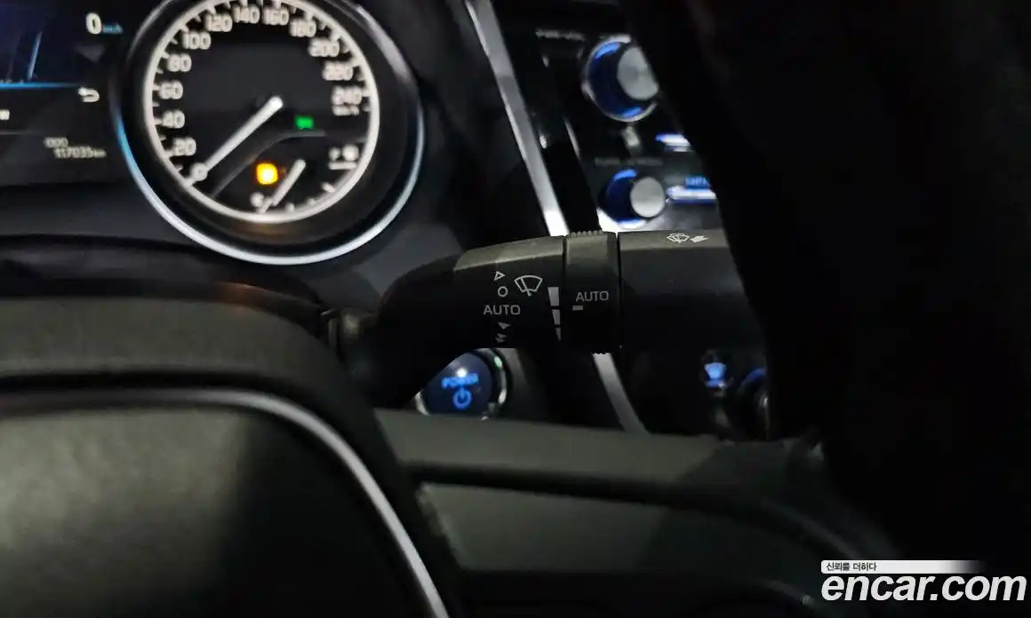 Toyota Camry 2018 2.5 Автомат в Москве № 199689, фото 18