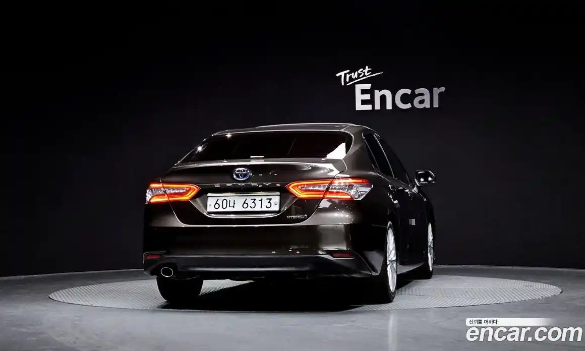 Toyota Camry 2018 2.5 Автомат в Москве № 199689, фото 4