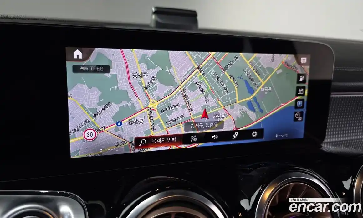 Mercedes-Benz EQB 2022 0.2 Автомат в Москве № 206170, фото 14