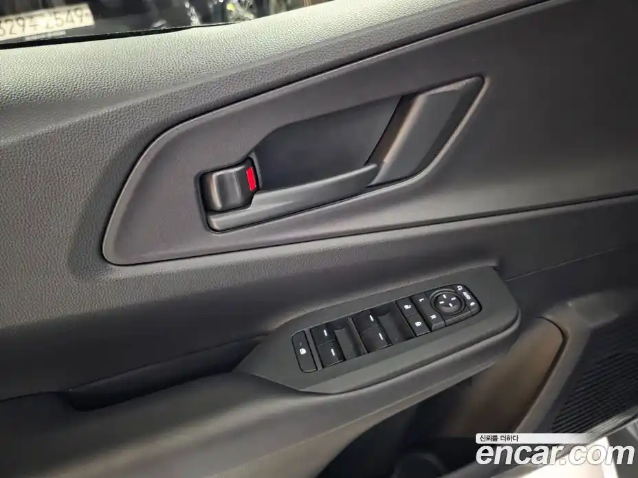 Toyota Prius 2024 2.0 Автомат в Москве № 209552, фото 14