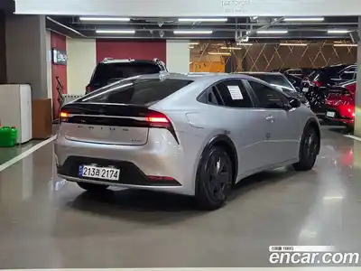 Toyota Prius 2024 2.0 Автомат в Москве № 209552, миниатюра 2
