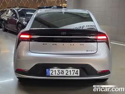 Toyota Prius 2024 2.0 Автомат в Москве № 209552, миниатюра 4