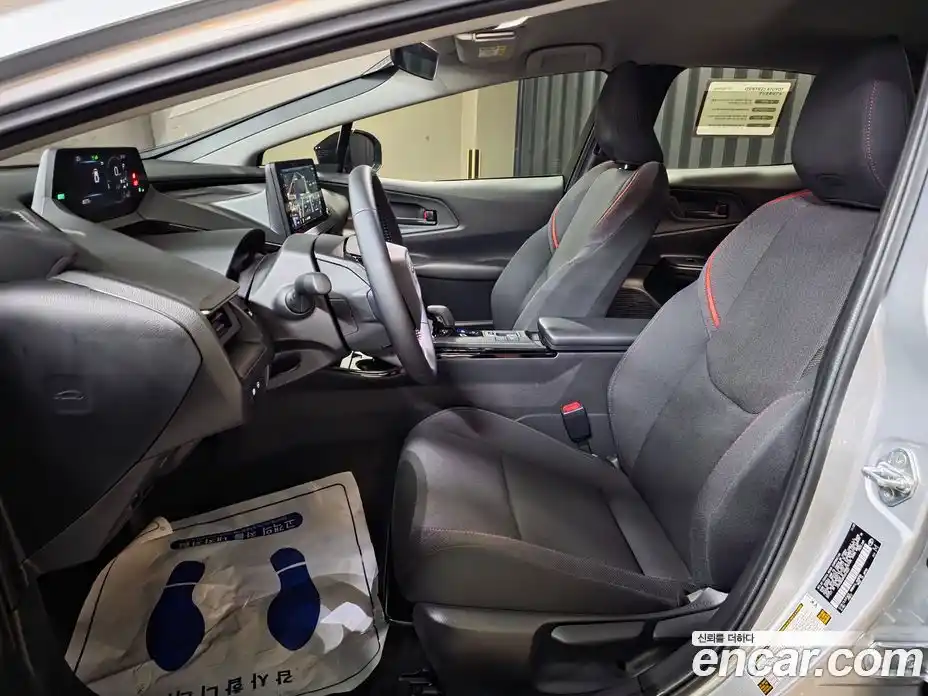 Toyota Prius 2024 2.0 Автомат в Москве № 209552, фото 10