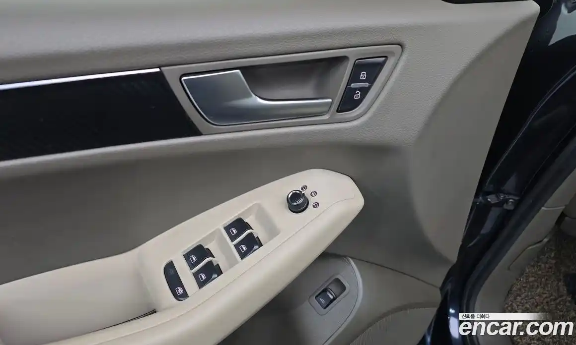 Audi Q5 2012 2.0 Автомат в Москве № 211738, фото 18