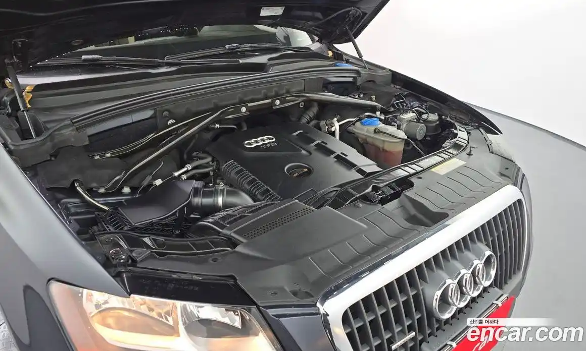 Audi Q5 2012 2.0 Автомат в Москве № 211738, фото 6