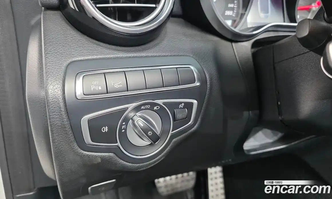 Mercedes-Benz C-Class 2018 2.0 Автомат в Москве № 212251, фото 14