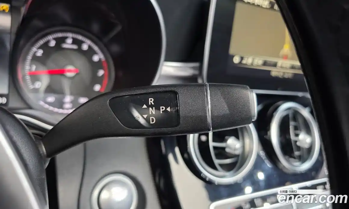 Mercedes-Benz C-Class 2018 2.0 Автомат в Москве № 212251, фото 9