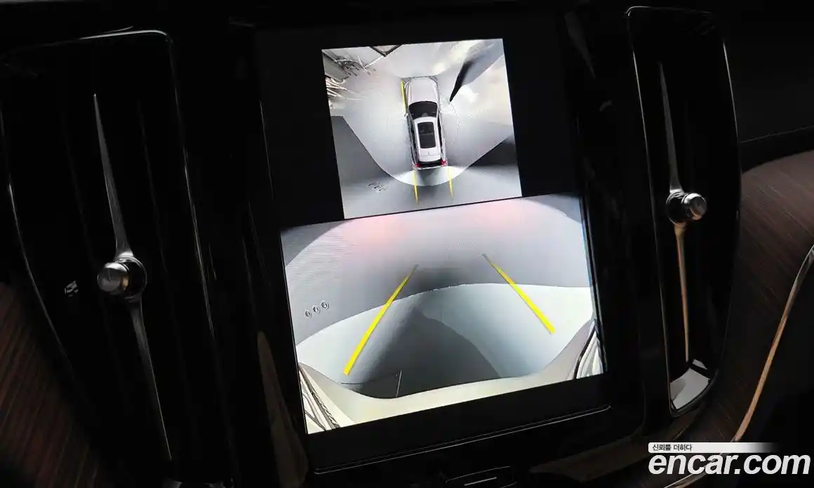 Volvo XC60 2025 2.0 Автомат в Москве № 212786, фото 15