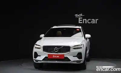 Volvo XC60 2025 2.0 Автомат в Москве № 212786, миниатюра 3