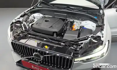 Volvo XC60 2025 2.0 Автомат в Москве № 212786, миниатюра 6