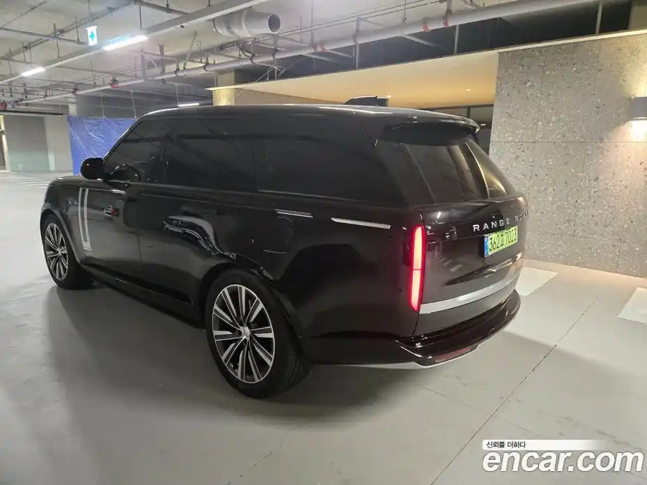 Land Rover Range-Rover 2025 3.0 Автомат в Москве № 213867, фото 4